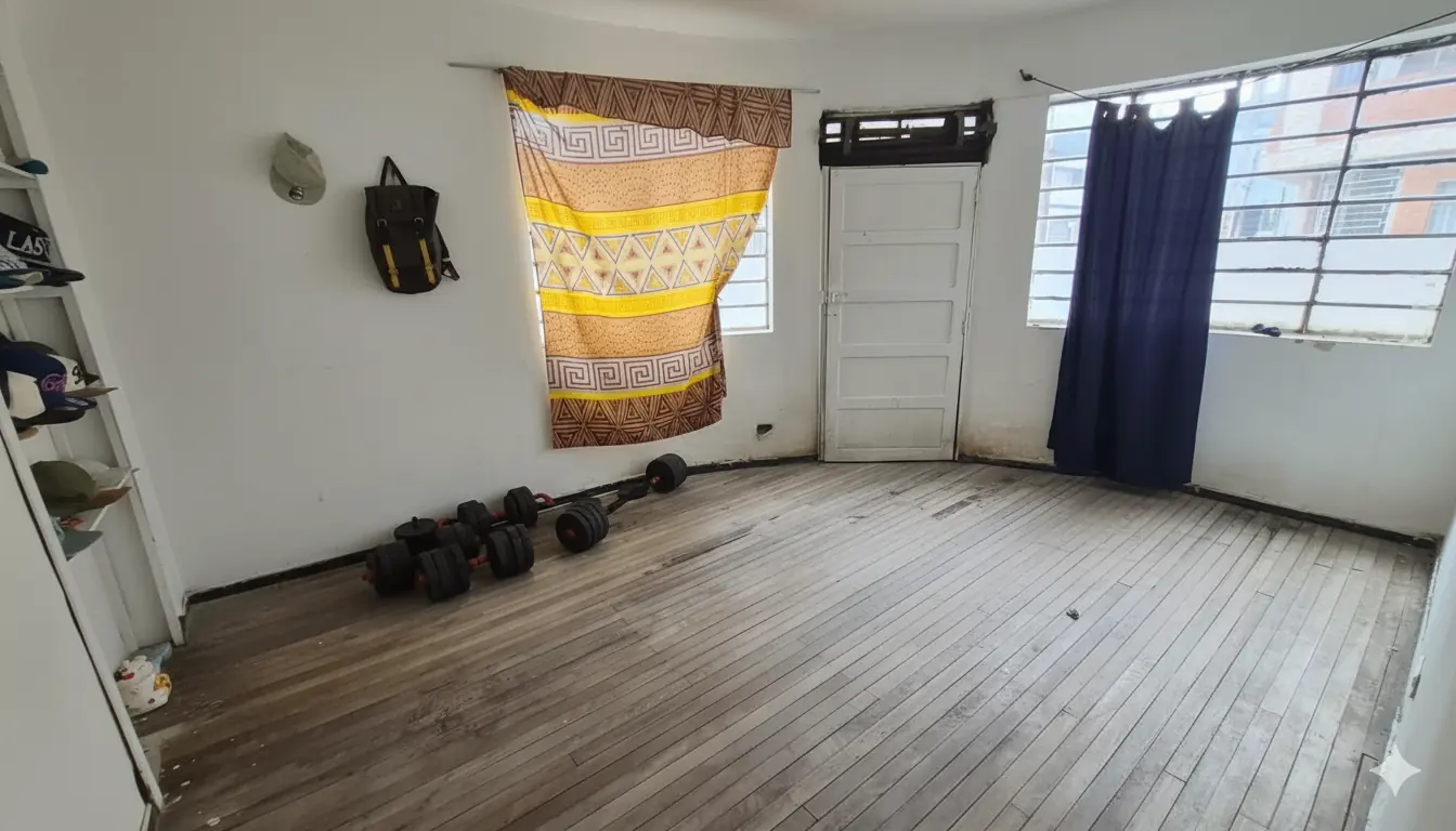 Espacio interior del local comercial en primer piso
